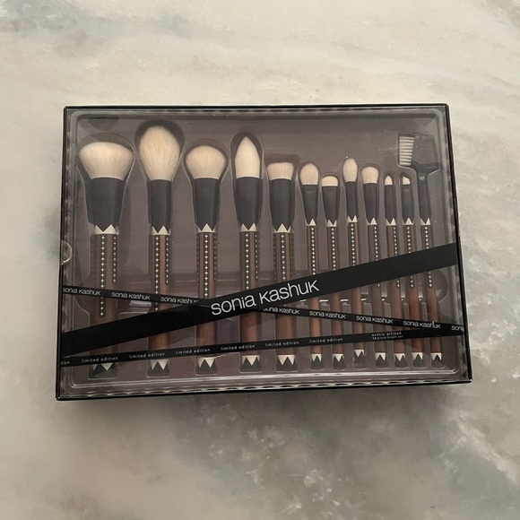 Sonia Kashuk EXOTIC ARTISAN Limited Edition Makeup Brush Set NEW Professional